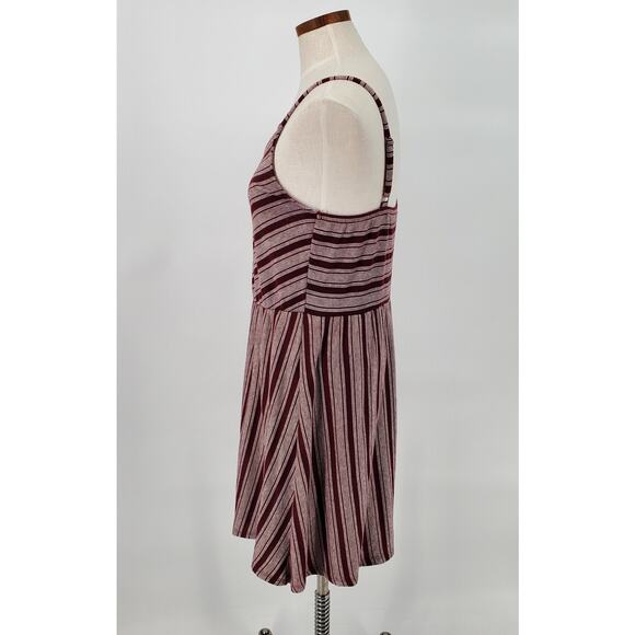 Universal Thread Womens Large Burgundy Striped Mini Dress Pre-Owned - Picture 3 of 5